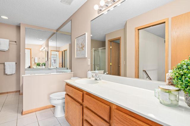 717 Grandview Way, Hudson, WI 54016
