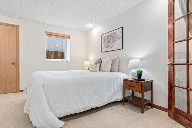 717 Grandview Way, Hudson, WI 54016