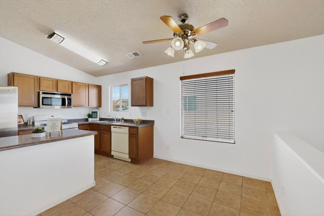 6900 Vista Del Sol Drive NW, Albuquerque, NM 87120