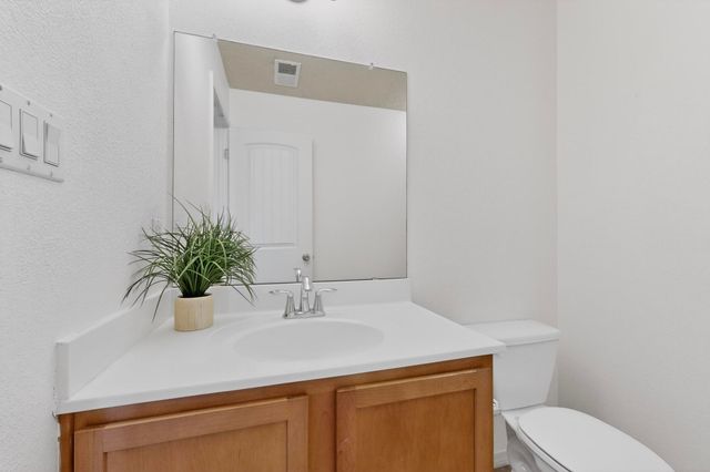 6900 Vista Del Sol Drive NW, Albuquerque, NM 87120