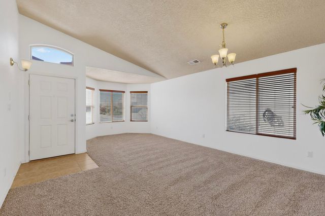 6900 Vista Del Sol Drive NW, Albuquerque, NM 87120