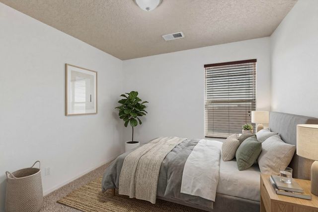 6900 Vista Del Sol Drive NW, Albuquerque, NM 87120