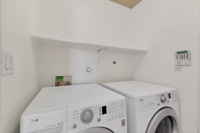 6900 Vista Del Sol Drive NW, Albuquerque, NM 87120