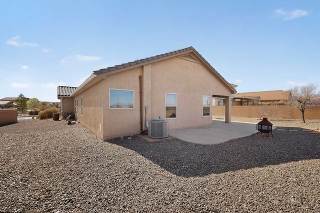6900 Vista Del Sol Drive NW, Albuquerque, NM 87120