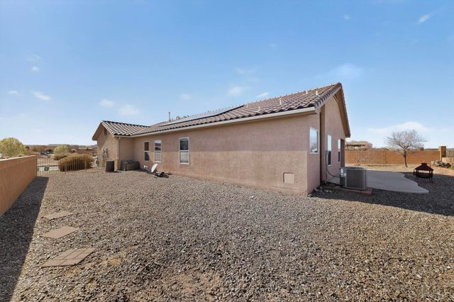 6900 Vista Del Sol Drive NW, Albuquerque, NM 87120