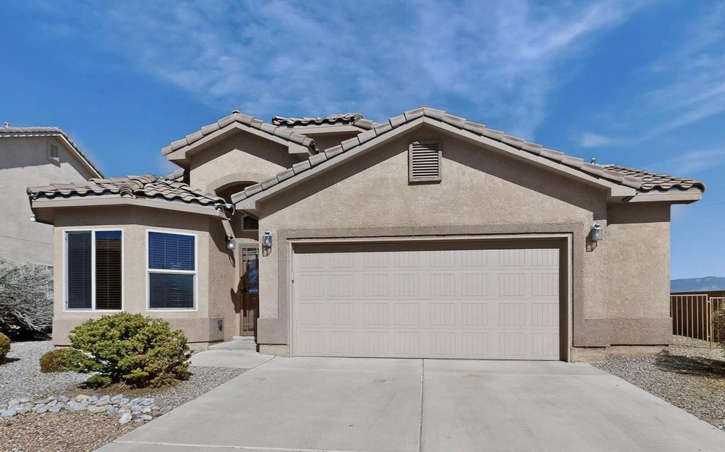 6900 Vista Del Sol Drive NW, Albuquerque, NM 87120