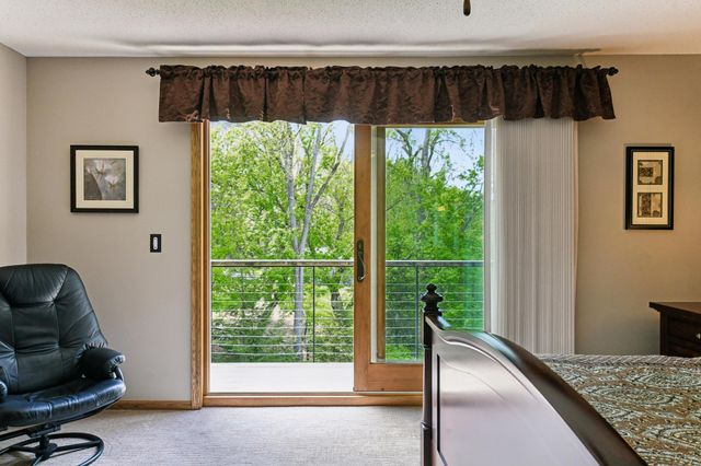 6820 Lorena Lane, Eden Prairie, MN 55346