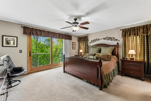 6820 Lorena Lane, Eden Prairie, MN 55346