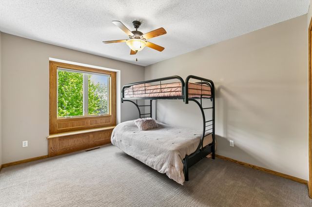 6820 Lorena Lane, Eden Prairie, MN 55346