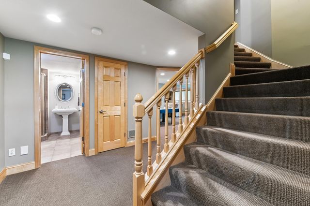 6820 Lorena Lane, Eden Prairie, MN 55346