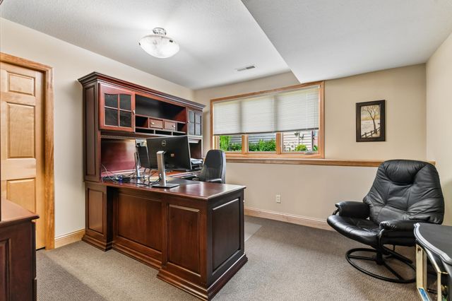 6820 Lorena Lane, Eden Prairie, MN 55346