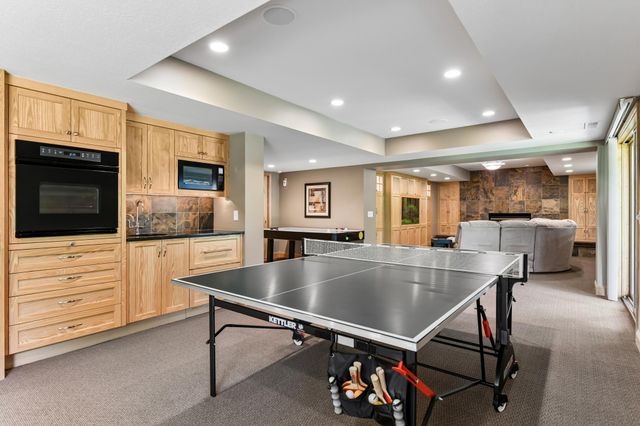 6820 Lorena Lane, Eden Prairie, MN 55346