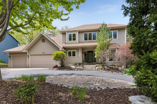 6820 Lorena Lane, Eden Prairie, MN 55346