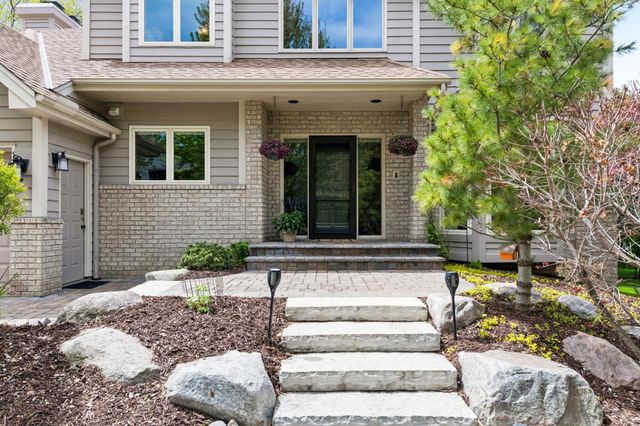 6820 Lorena Lane, Eden Prairie, MN 55346
