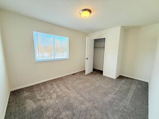 8125 N NORTH BROWNS STATION RD A & B, Columbia, MO 65202