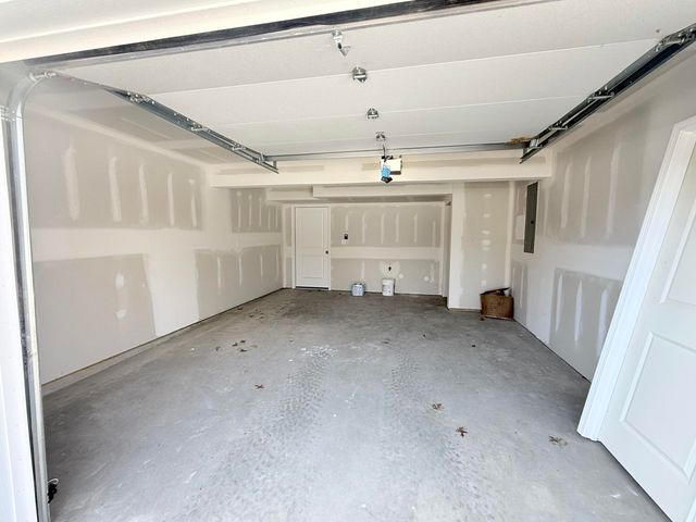 8125 N NORTH BROWNS STATION RD A & B, Columbia, MO 65202