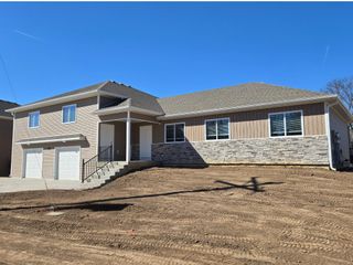 8125 N NORTH BROWNS STATION RD A & B, Columbia, MO 65202