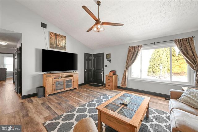 143 COLD STREAM TRL, Felton, PA 17322