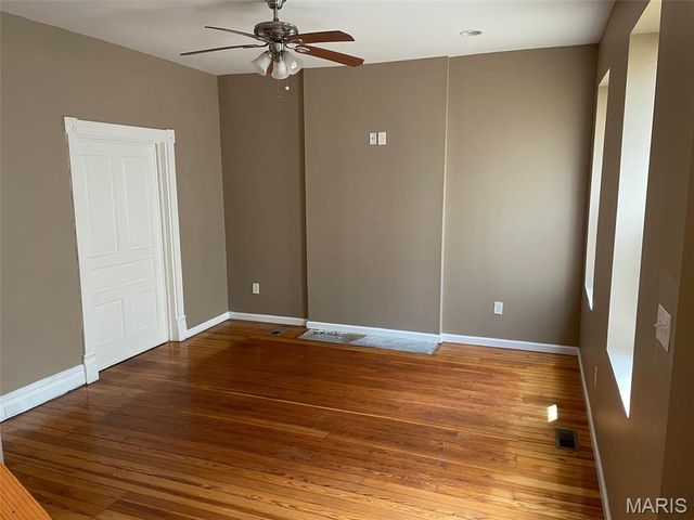 3425 Alberta, St Louis, MO 63118