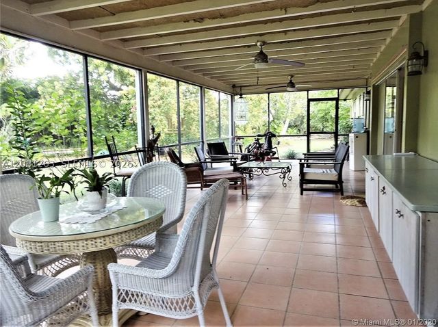 22700 SW 199th Ave, Miami, FL 33170