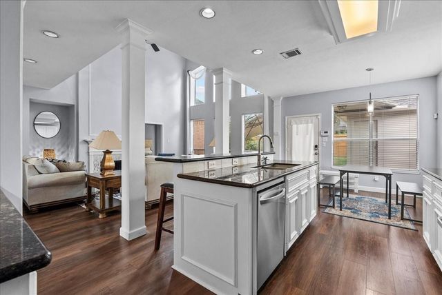 2376 Autumn Mist Lane, League City, TX 77573