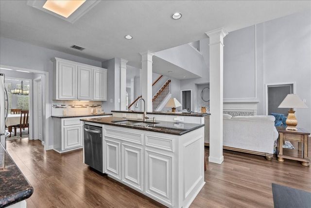 2376 Autumn Mist Lane, League City, TX 77573