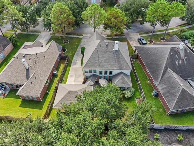 2376 Autumn Mist Lane, League City, TX 77573