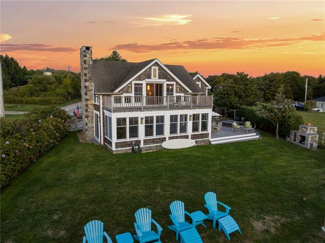 4 Hull Cove Street, Jamestown, RI 02835