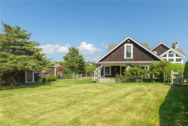 4 Hull Cove Street, Jamestown, RI 02835