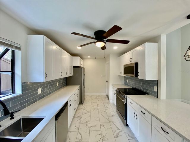 1305 WATER OAK WAY N, Bradenton, FL 34209