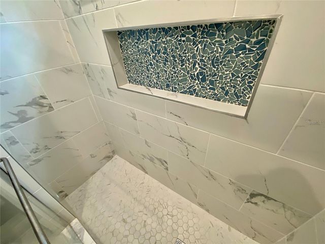 1305 WATER OAK WAY N, Bradenton, FL 34209