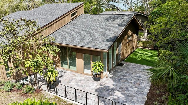 1305 WATER OAK WAY N, Bradenton, FL 34209