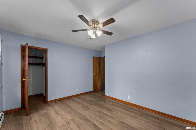 305 N HENDERSON Road, Alexis, IL 61412