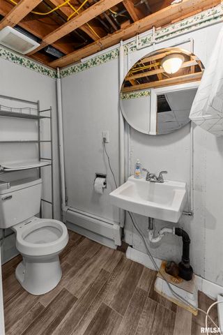 305 N HENDERSON Road, Alexis, IL 61412