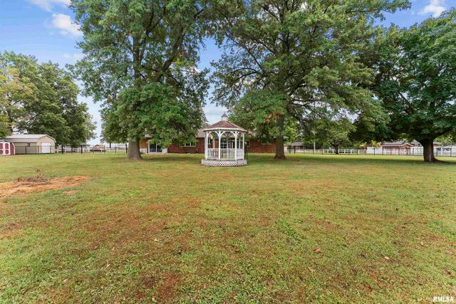 305 N HENDERSON Road, Alexis, IL 61412