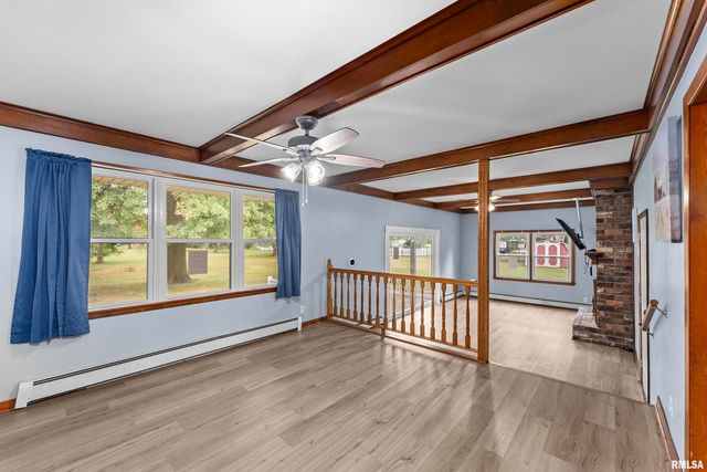 305 N HENDERSON Road, Alexis, IL 61412