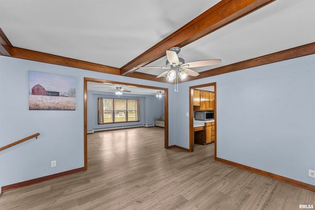 305 N HENDERSON Road, Alexis, IL 61412