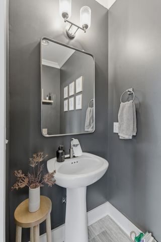 504 Newton Ave, Nashville, TN 37209