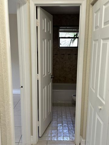 1925 Madison Street 23, Hollywood, FL 33020