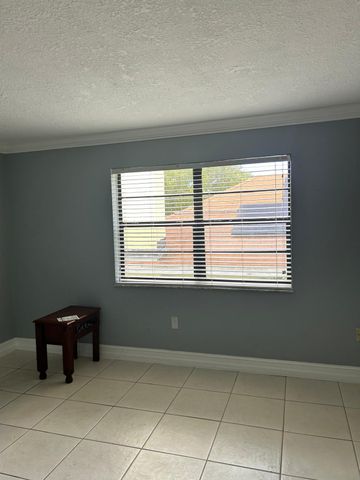 1925 Madison Street 23, Hollywood, FL 33020