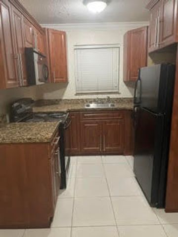 1925 Madison Street 23, Hollywood, FL 33020