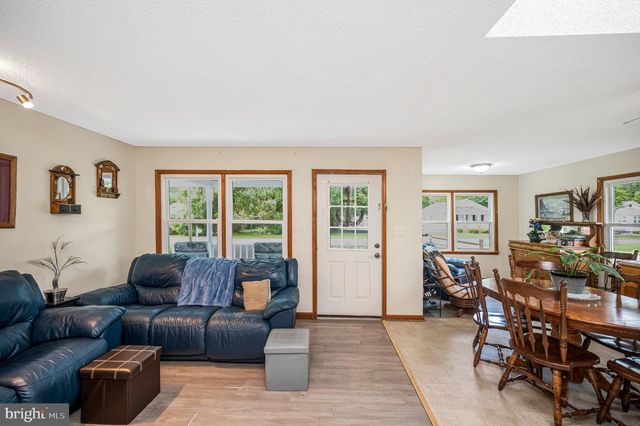 212 2ND ST, Colonial Beach, VA 22443