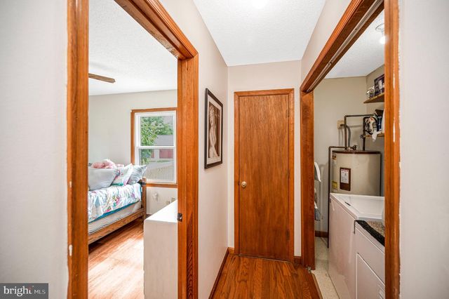 212 2ND ST, Colonial Beach, VA 22443