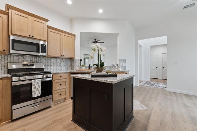 1101 Hyatt Court, Shawnee, OK 74804