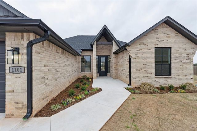 1101 Hyatt Court, Shawnee, OK 74804