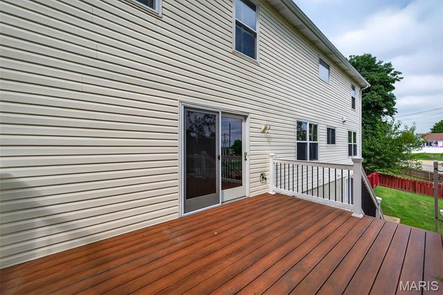 23 Vineyards Court, St Charles, MO 63304