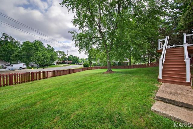 23 Vineyards Court, St Charles, MO 63304