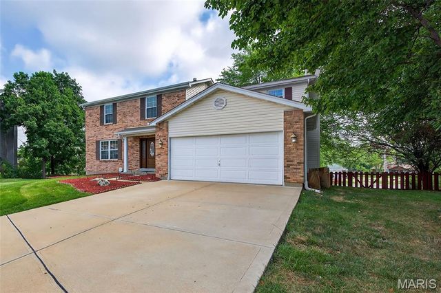 23 Vineyards Court, St Charles, MO 63304
