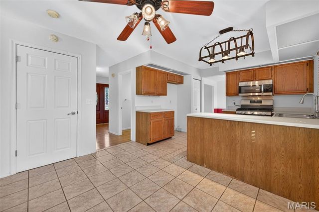 23 Vineyards Court, St Charles, MO 63304