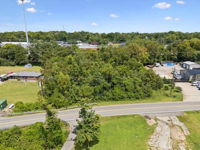 274 Rockland Rd, Hendersonville, TN 37075